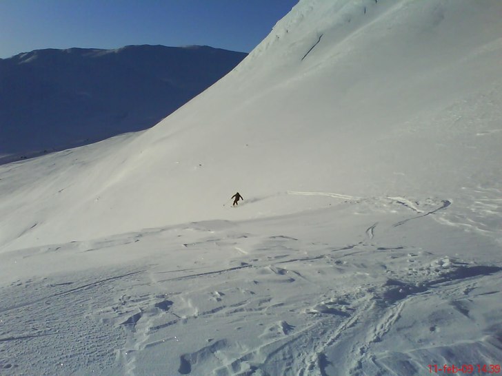 Långt fint åk, helt orört. Foto: Lukas Borgemo. Åkare: Cristofer Said.