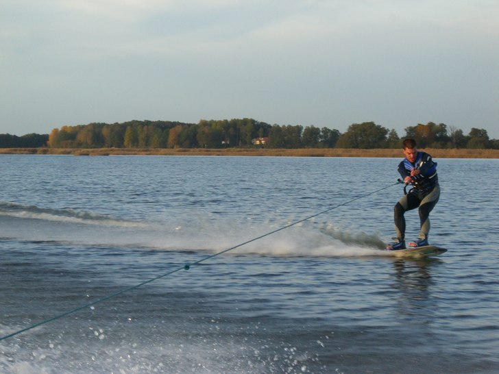 45 Knop 12 grader i vatnet. Foto: Håkan Andersson. Åkare: Micke Andersson.