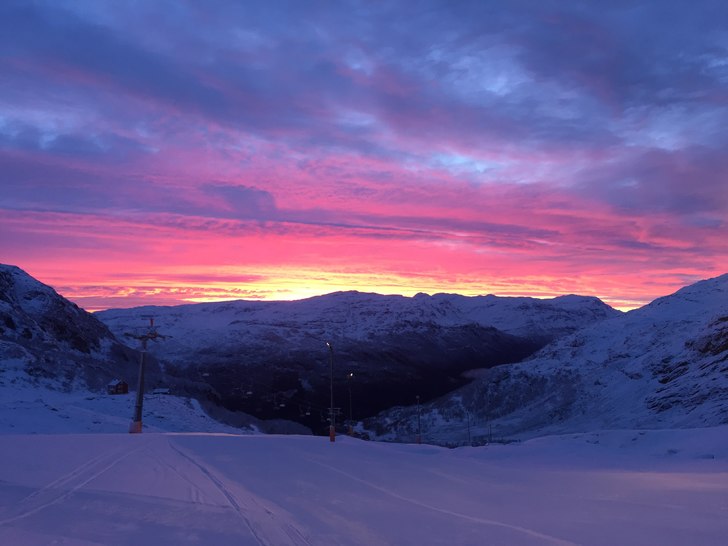 Søndag og nysnø!
God Søndag morgen! I dag er de.