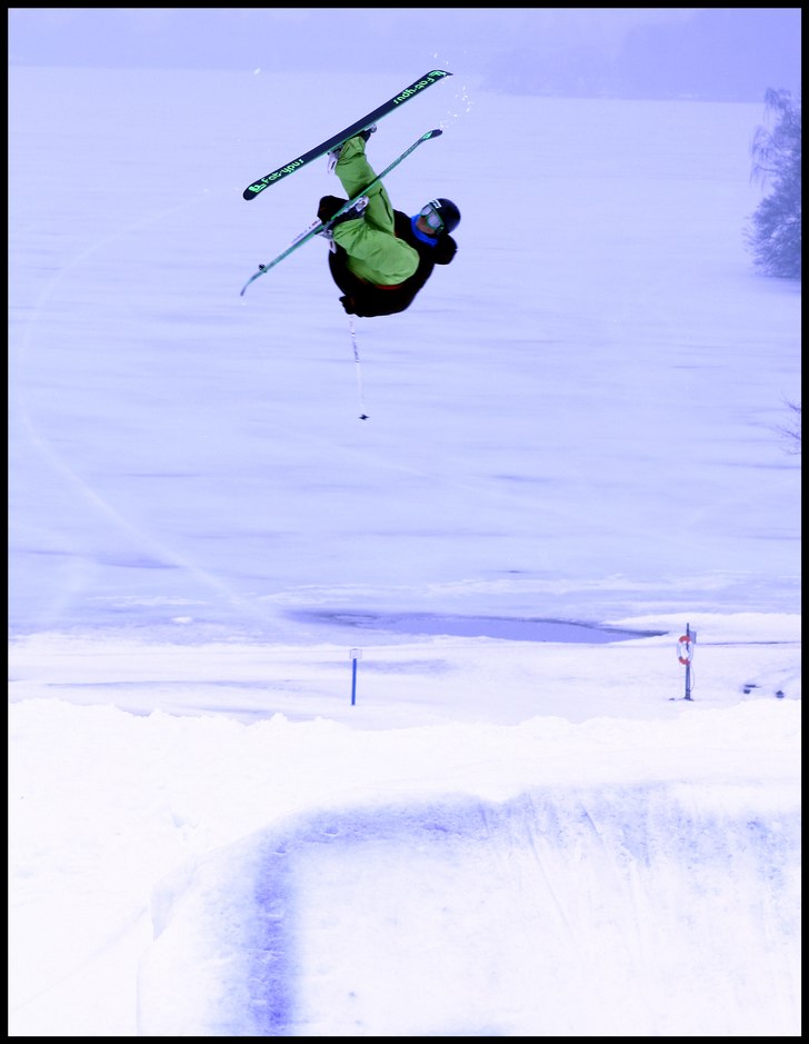 flat 5 . Foto: alex davidson. Åkare: robin davidson.