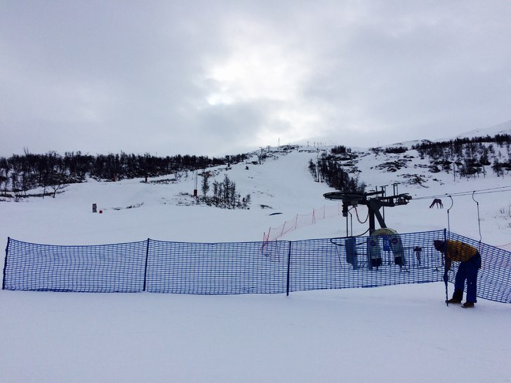 13. april
Skjærtorsdag: vi forbereder ny flott da.