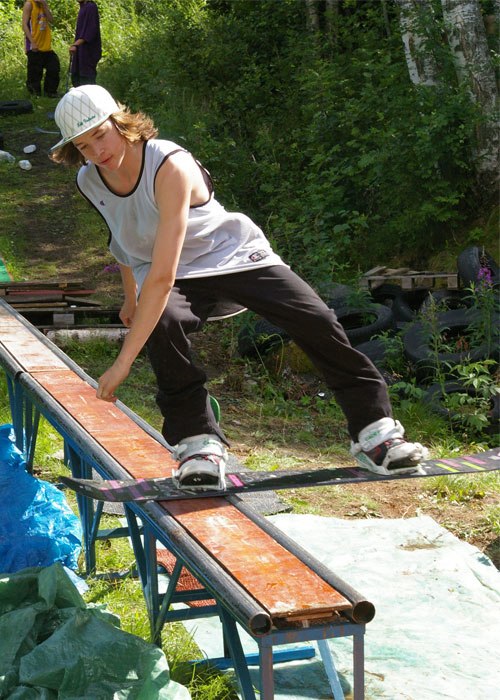 Steepstores Teamåkare rippar!. Foto: Daniel Roos. Åkare: Johan Karlsson.