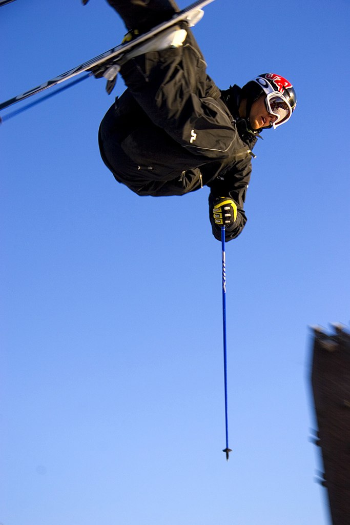 Jon tränar inför Stadium Winter Jam. Foto: Fredrik du Rietz. Åkare: Jon Olsson.