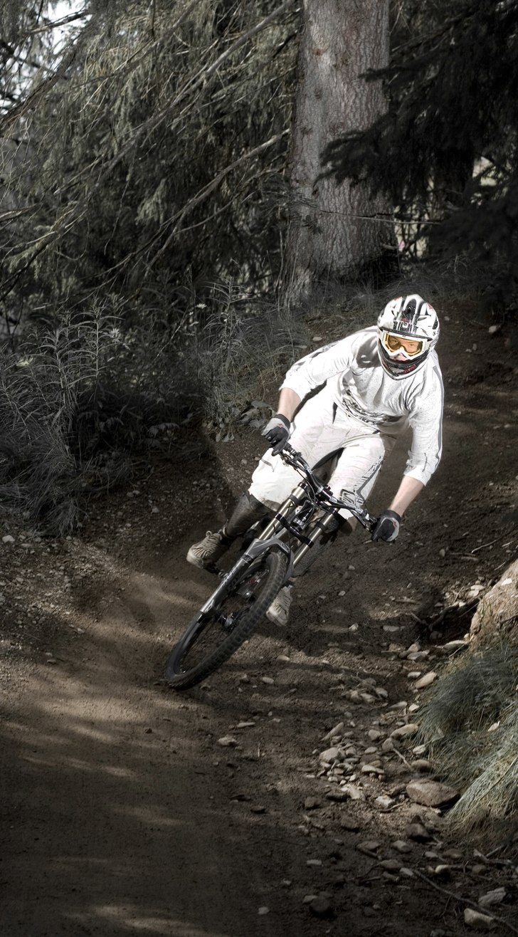 Någon köttar.. Foto: Simon Berggren. Åkare: ????.