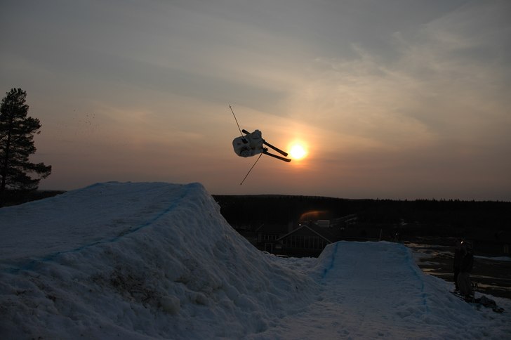 Avslutning på msund,  SPRINGSESSION!!!. Foto: Daniel Rönnbäck. Åkare: Erik Sundström.