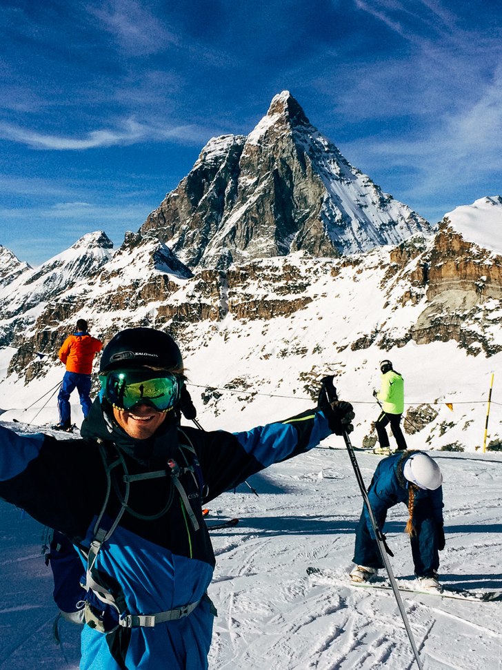 Framför matterhorn i Zermatt. Åkare: @dalbinsson.