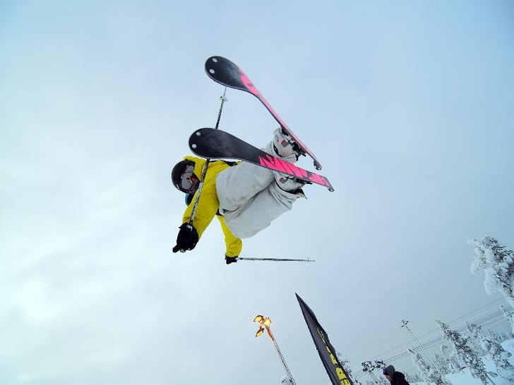 zero. Åkare: Axel Östlund.