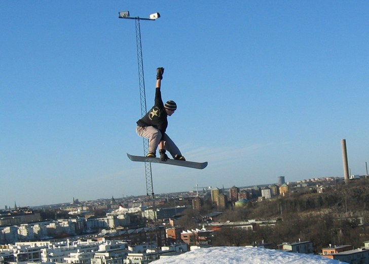 En fin dag på vårkanten i Sthlm när liftarna st. Foto: Ola Larsson. Åkare: Kristofer Palm.
