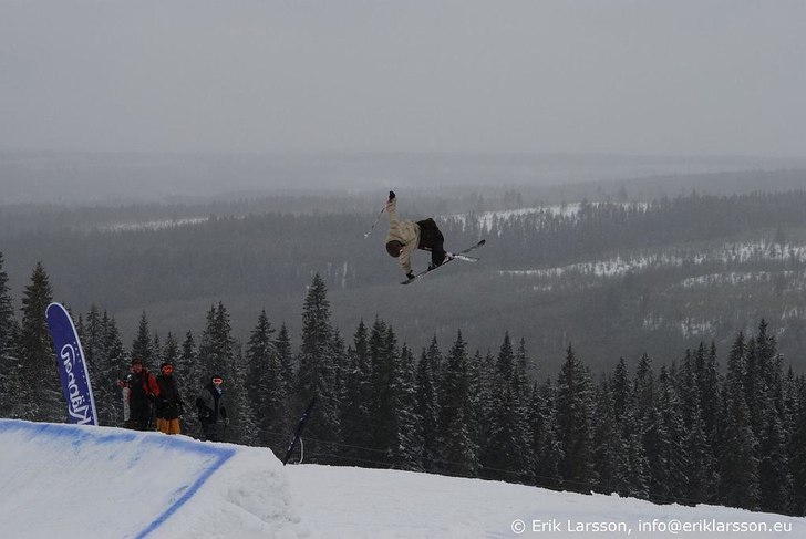 cork 9 rev tail på sm. Foto: Erik Larsson. Åkare: Maximillaim Smith.