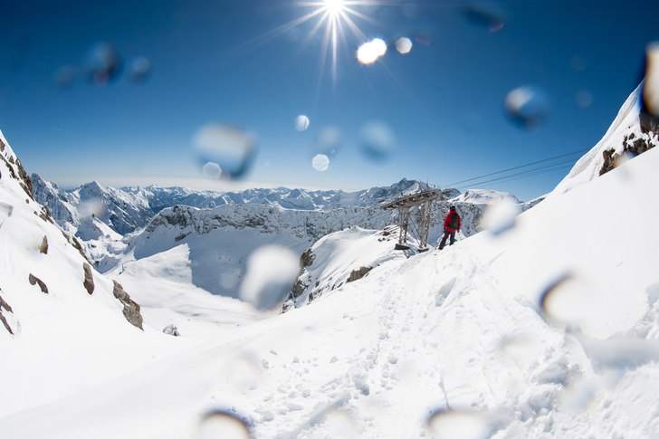 Solsken och smält puder på frontlinsen!. Foto: Fredrik Wikfeldt.