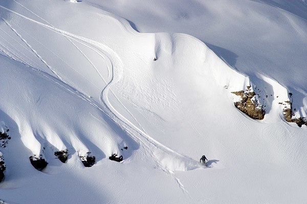 I Mammoths backcountry hittade vi mkt fin åkning.. Foto: Lech Kactrzinski. Åkare: Hento Fredrikssen.