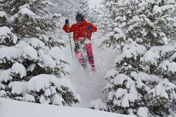 Puder på påsken är inte fel !. Foto: Ewa Stegfeldt. Åkare: Emil Stegfeldt.