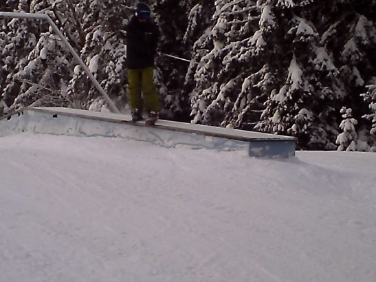 ------->. Foto: Niklas Eriksson. Åkare: Anton Tillman.