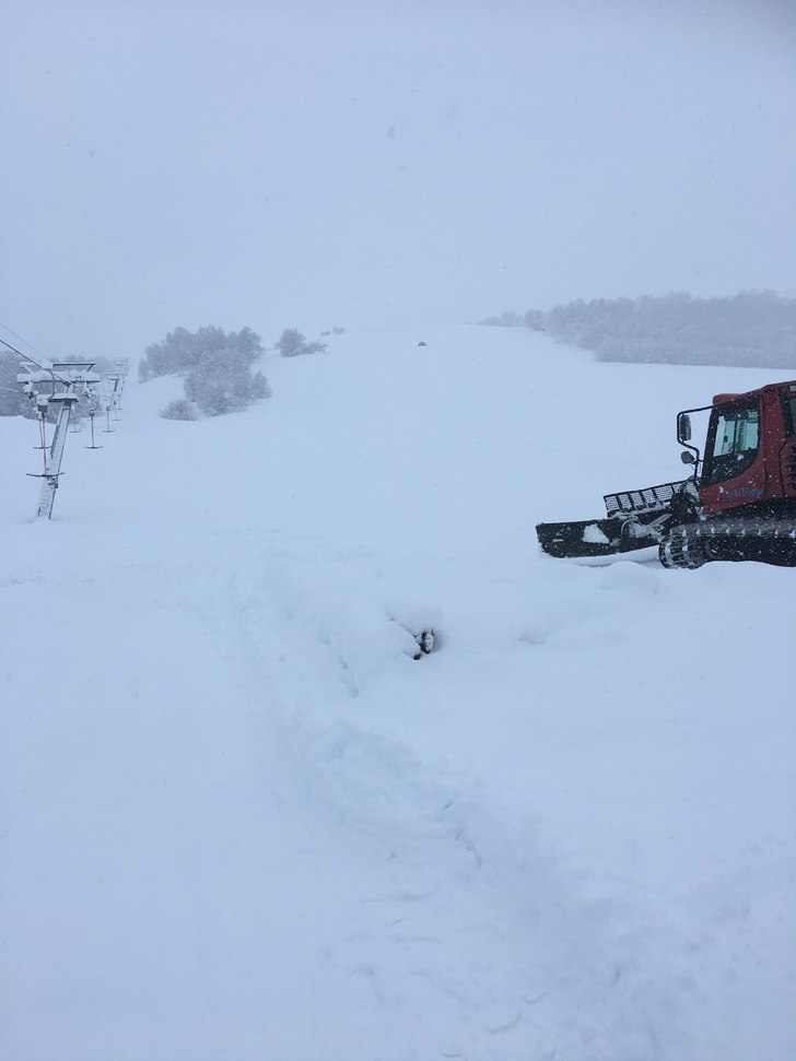 Fredag 3/3
Det har kommet rundt 25 cm nysnø i lø.