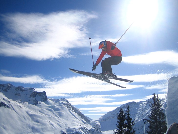 En härlig dag i vårsolen, 3 timmars bygge och de. Foto: Jesper Andersson. Åkare: Fredrik Nordenberg.