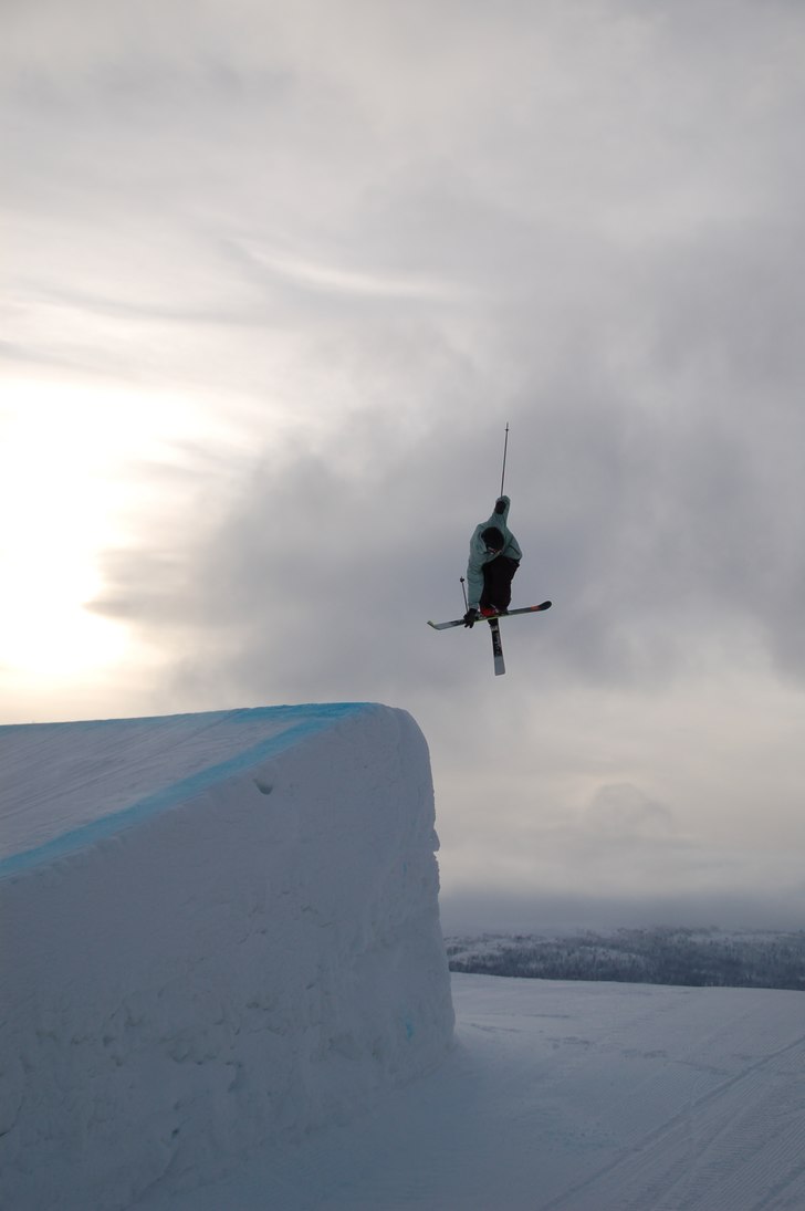 5a mute i bräckes svarta line.. Foto: Fredrik Holm. Åkare: Simon Blad.