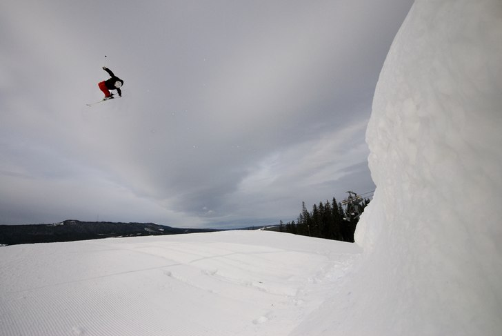 Cork 9 rev tail. Foto: Magnus Karlsson. Åkare: Joel Westlund.