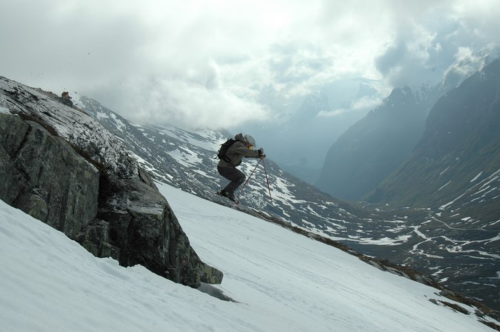 Hittade en liten klippa med lite mossa på. Den bl. Foto: Henrik Samuelsson. Åkare: Fredrik Sandström.