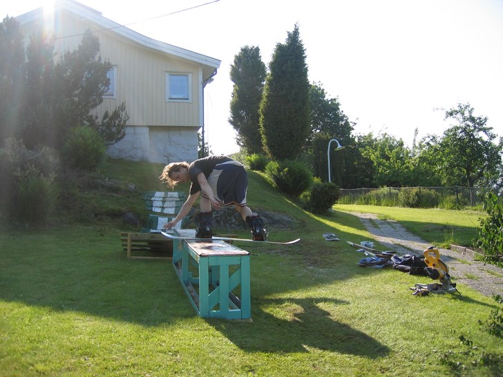 Mys och kul i solen. Foto: Gutta Zellmer. Åkare: Johan Littorin.