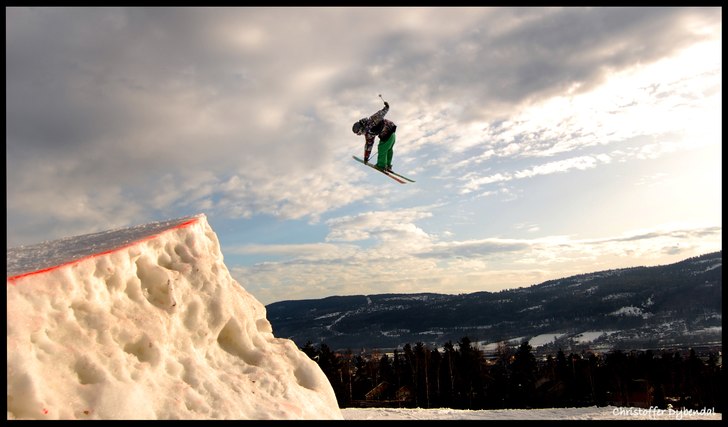 Martin Hauge i en 180 nose. Foto: Christoffer Dybendal. Åkare: Martin Hauge.