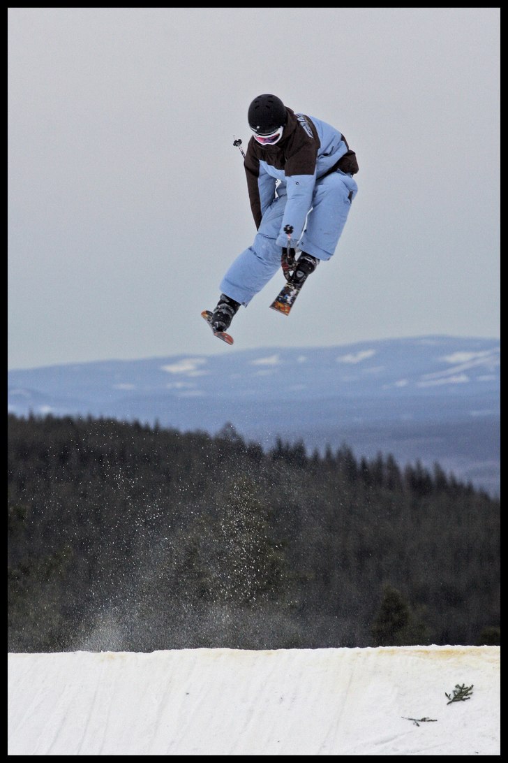 tjooooolahopp. Foto: jakob gustafsson(swedenprophoto). Åkare: Rasmus Ericson.