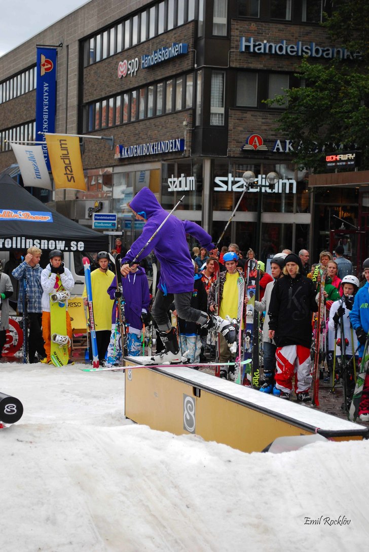 Rollin' Snow Railjam 2010

Fler bilder: htt. Foto: Emil Rocklöv. Åkare: Oscar Wester.