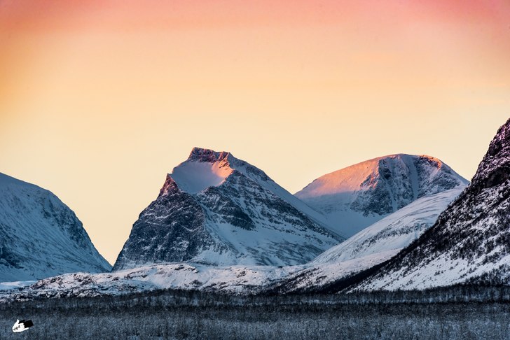Tuolpagorni under en solnedgång i november 2015. . Foto: Hjalmar Andersson.
