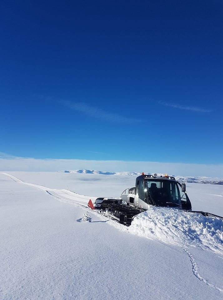 Påskestemning 8/3-17
Fine forhold i bakken og på.