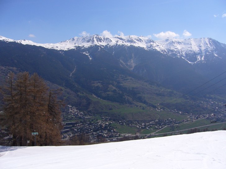 Våren börjar komma i Serre, men fortfarande är . Foto: Frida Johansson.