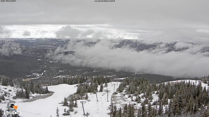 Torsdag 13.4
Velkommen til Skjærtorstad i Nesfjel.