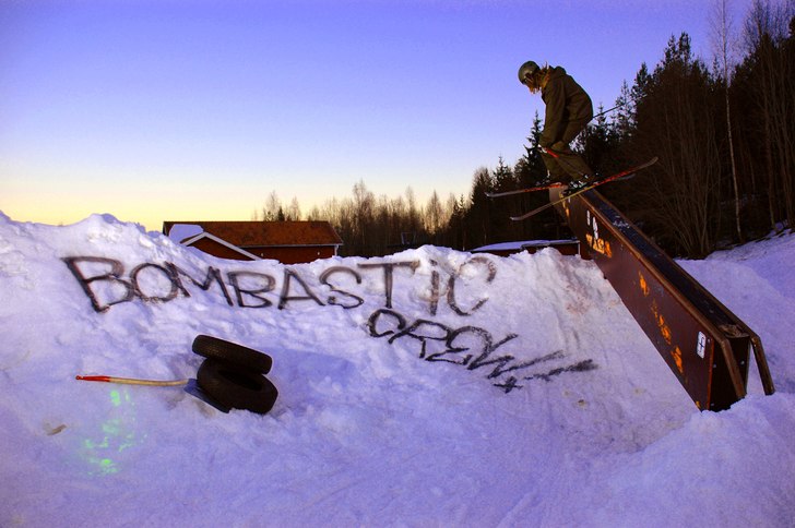 Var och fotade med Bombastic movie produktions fö. Foto: Johannes Widerström. Åkare: Rasmus Ekman.