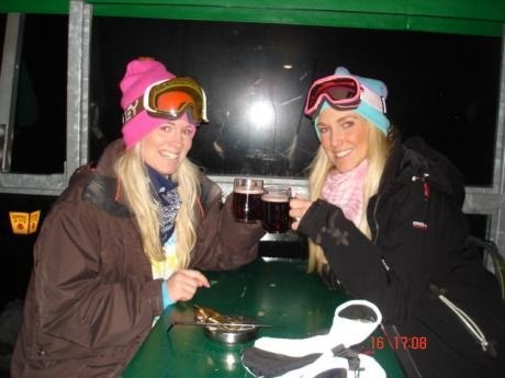 After work.. Åkare: Erica och josefin.