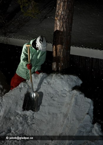 Pilla lite i schnö.. Foto: Jakob Wolfhagen. Åkare: Mattias Martinsson.