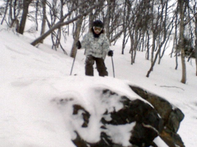 Will 7 år började med höga dropp tidigt, satte . Foto: Martin Olofsson. Åkare: William Olofsson.