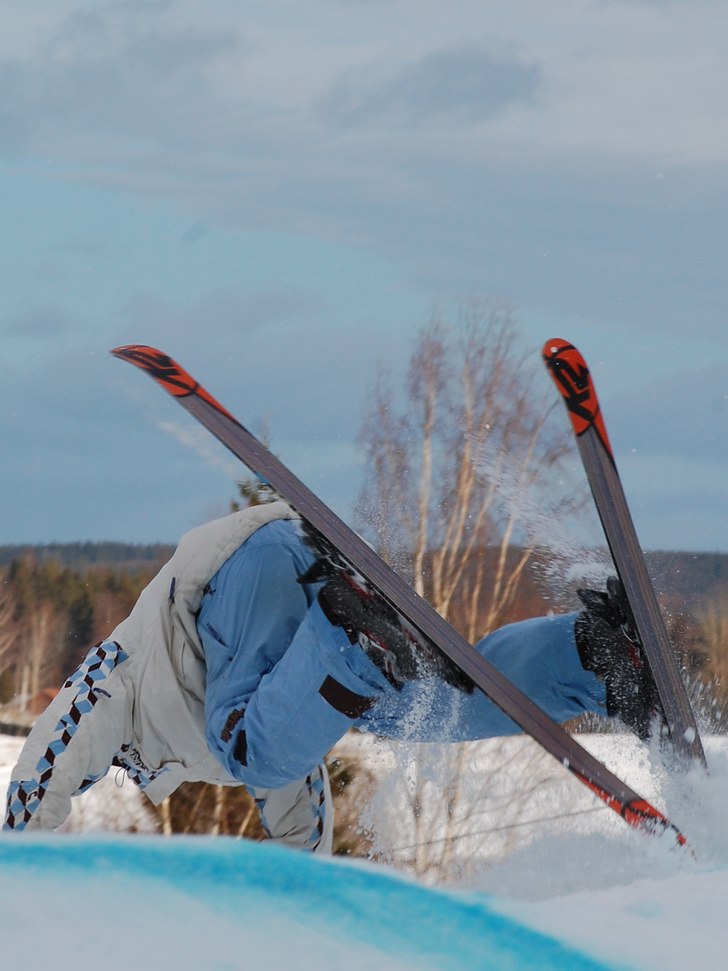 vart lite fel i en backflip :P. Foto: Robin nånting. Åkare: marcus berglind.