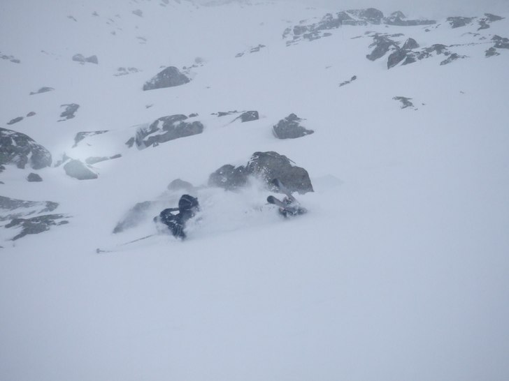 Arthursson stilar med en schysst vurpa i härligt . Foto: Mattias Johansson. Åkare: Nicklas Arthursson.