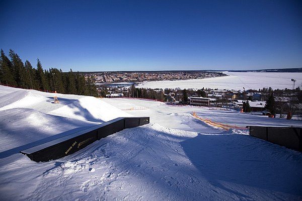 Min hemmabacke, ganska trist funpark. Var bättre . Foto: Jörgen Nilsson.