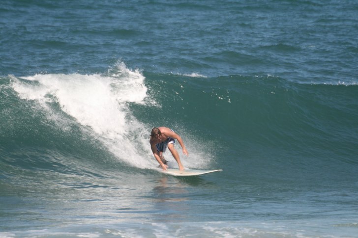 en våg och jag. Foto: jensa. Åkare: jag.