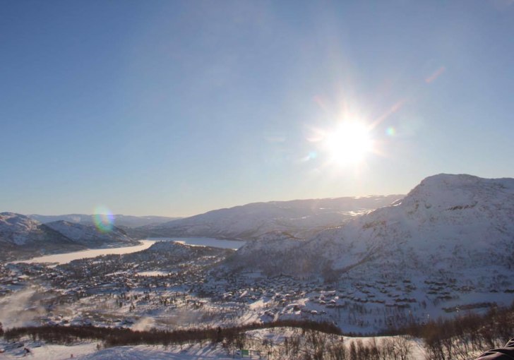 Velkomne til en ny uke
Dagen bjuder på sol och sn.