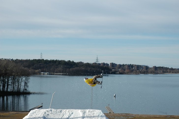 tro det eller ej men de e en dubble backroll 180 u. Foto: fredrik blomqvist. Åkare: Martin Agerstig.