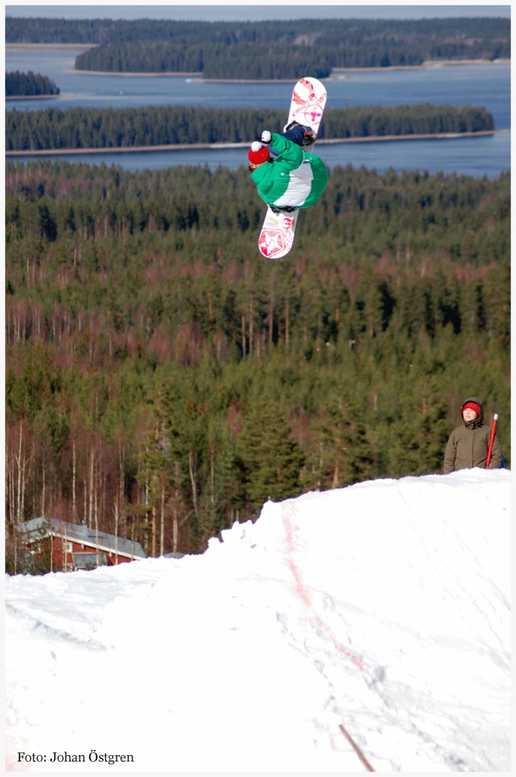 johan drar en riktigt fin cork 5 om jag inte mins . Foto: Johan Östgren. Åkare: Johan.