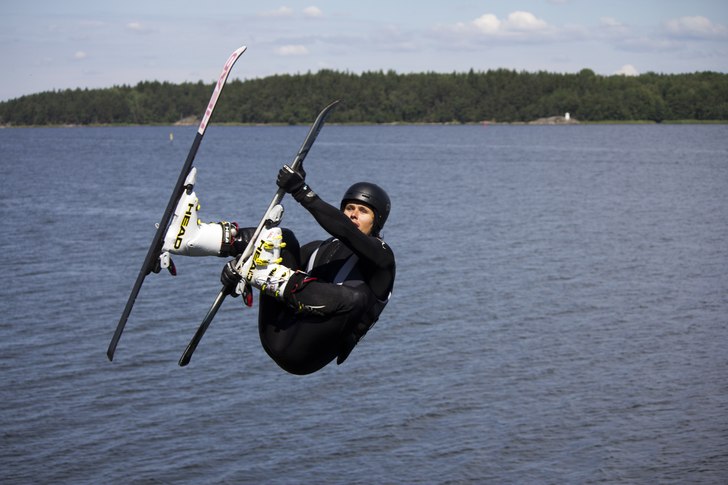 vattenhopp.se. Foto: Adam Reivant. Åkare: Jon Olsson.