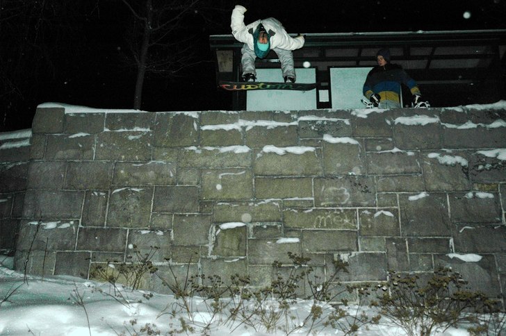 backflipp drop i högdalen. Åkare: lukas.