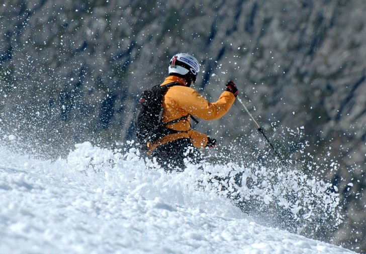 Slasksnö när den är som bäst.. Foto: Broman. Åkare: Johan.
