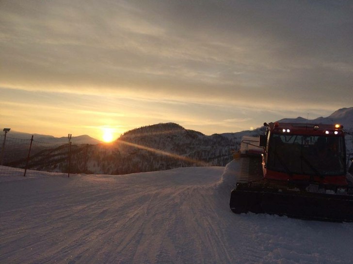 Fredag ,-5 og soloppgang
Fredag åpent kl 10-16.00.