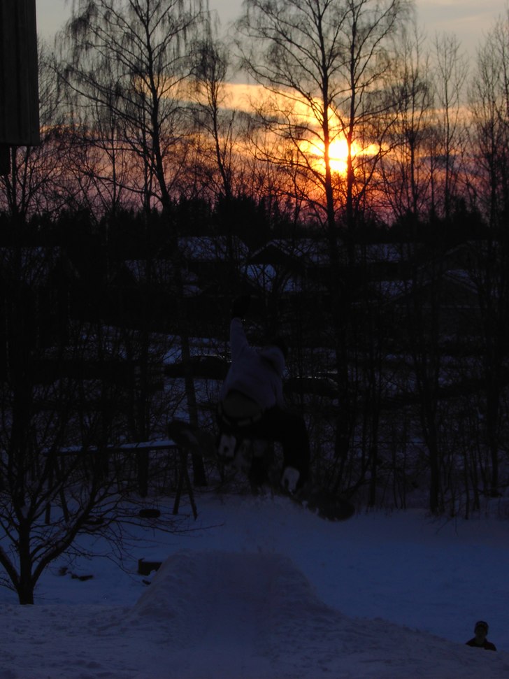 Sköön kvällsbild ;). Foto: Ngn. Åkare: ME.