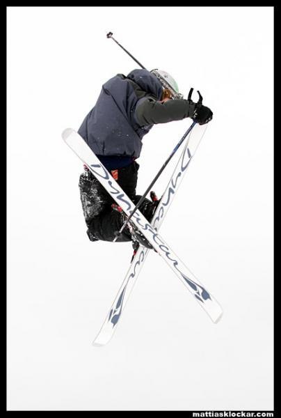 jag tror jag drar en 360 Blunt. Foto: Mattias Klockar. Åkare: Jesper Norén.