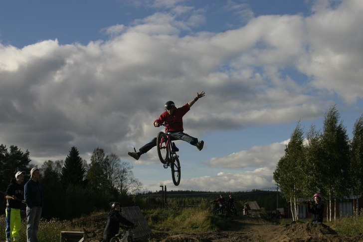Foto: jag , Niklas Jonsson. Åkare: Mattias Sandström.