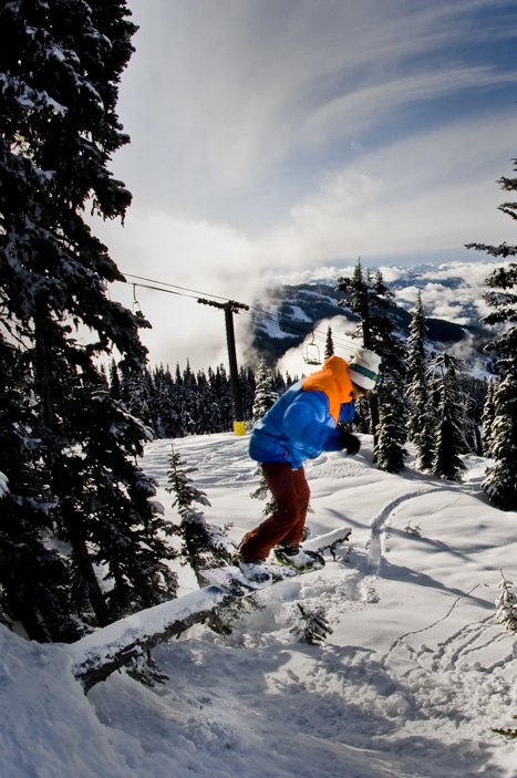 säsongs premiär i på blackcomb. Foto: Marcus Lindström. Åkare: Emil Eriksson.