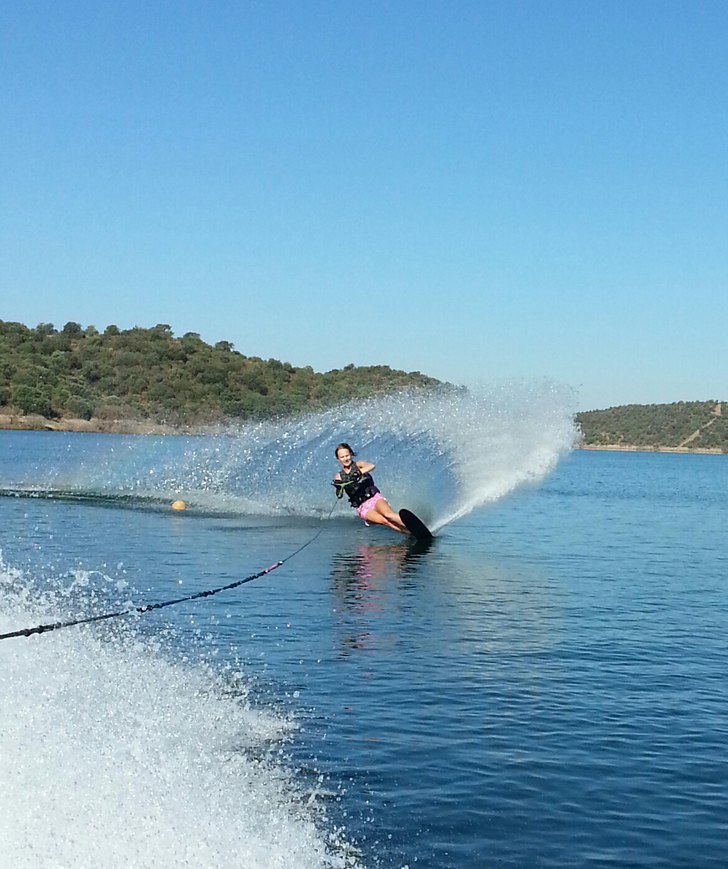 Vattenskidläger i Spanien!. Foto: Ingvar Borg. Åkare: Amanda Borg.